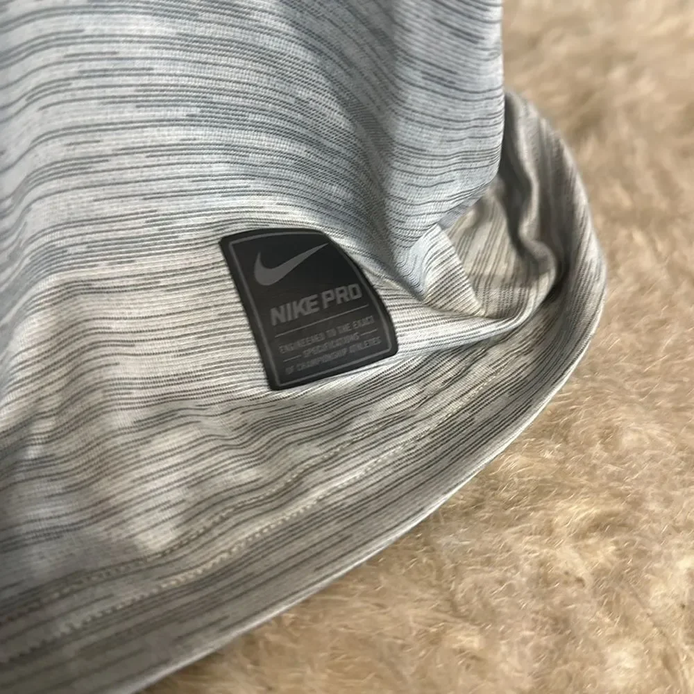 Nike shirt L (3450)